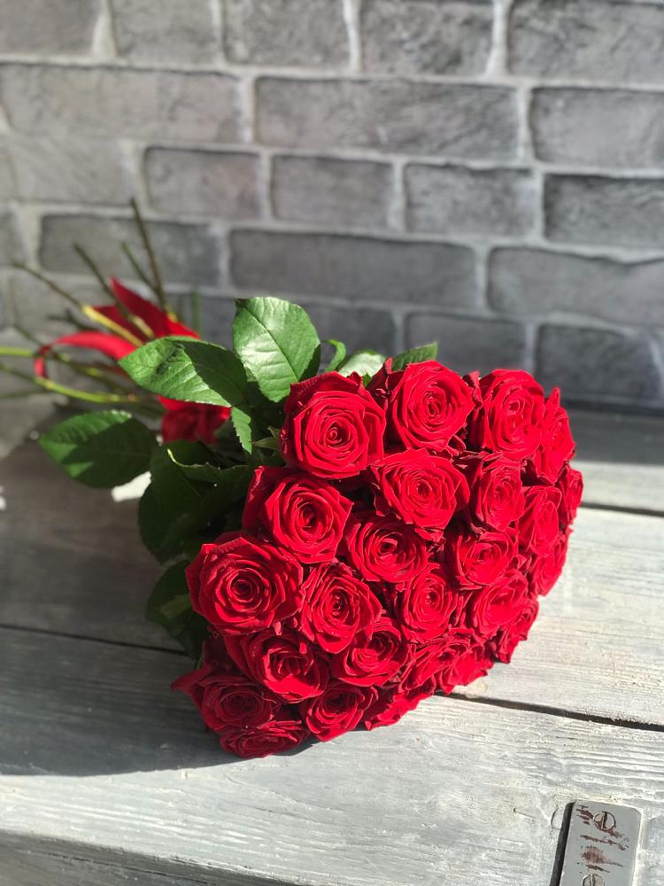 Букет Красные розы Фридом в Дружинино