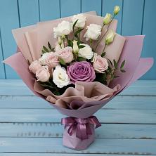 Букет цветов из:  Розы и Лизиантусы в Дружинино