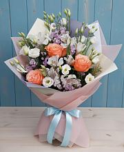 Букет цветов из:  Лизиантусы, Розы, Альстромерии и Гипсофила в Дружинино