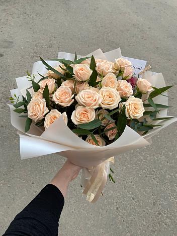 Букет Кремовые розы Латте в Дружинино